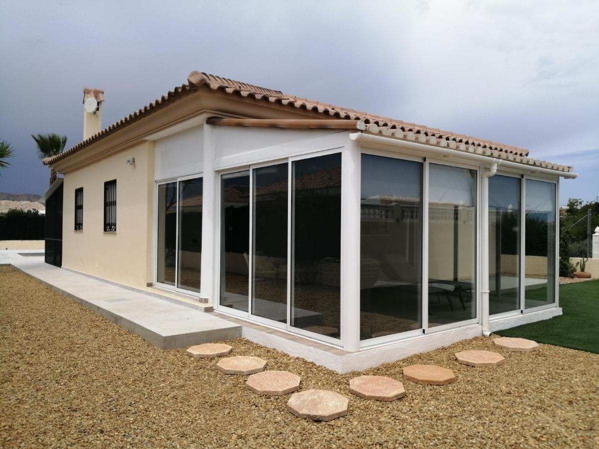 Villa Los Castos Immaculate 2-Bed Villa Arboleas Zewnętrze zdjęcie