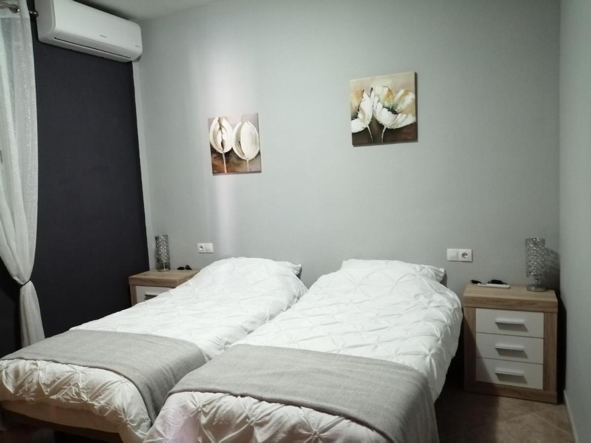 Villa Los Castos Immaculate 2-Bed Villa Arboleas Zewnętrze zdjęcie